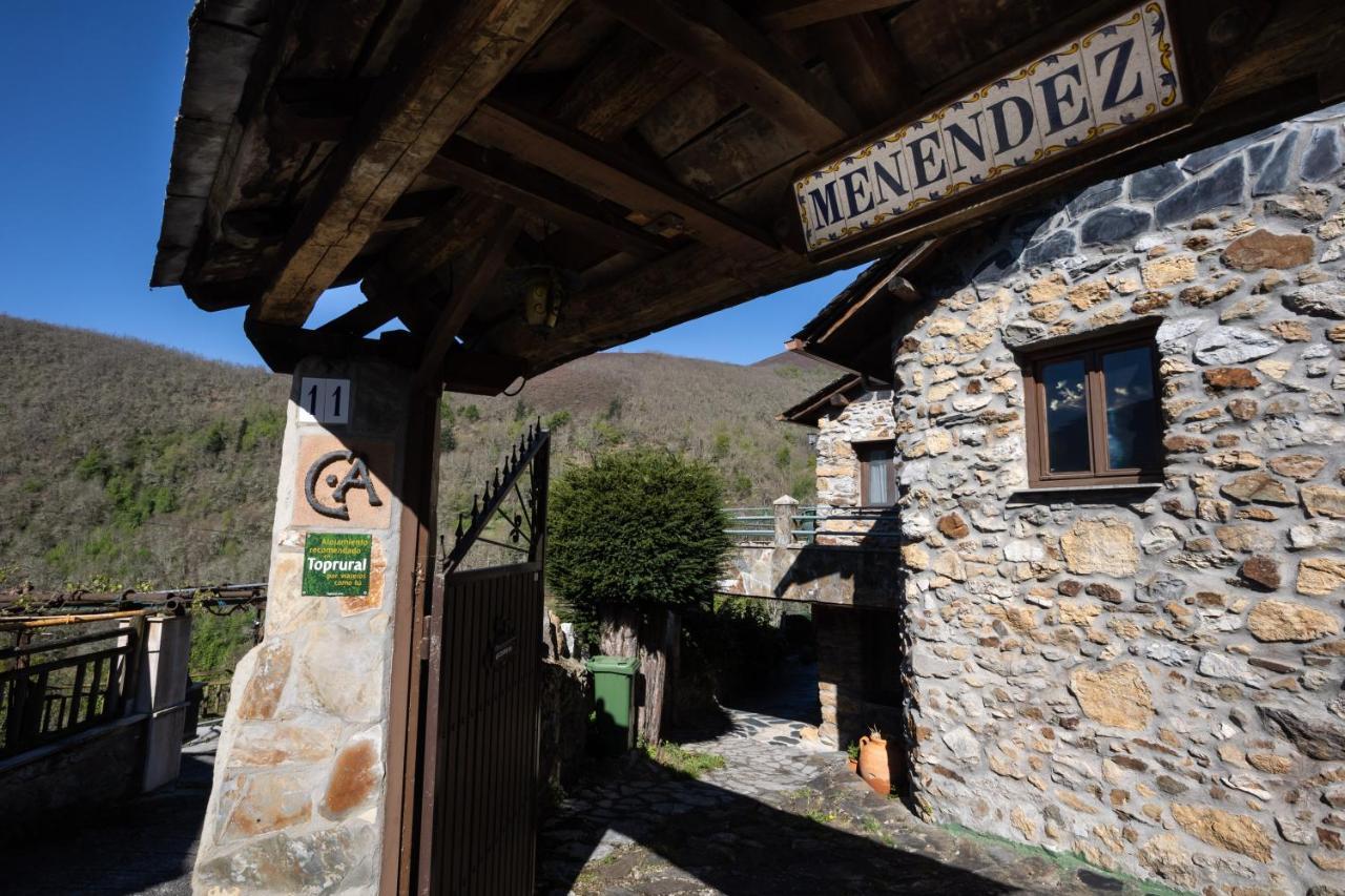 Casa De Aldea Menendez Vila Cangas De Narcea Exterior foto